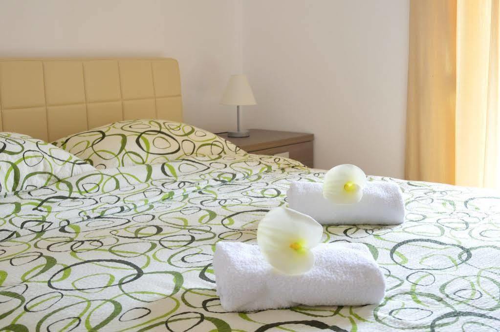 Apartment Riva Sea View Umag Ngoại thất bức ảnh